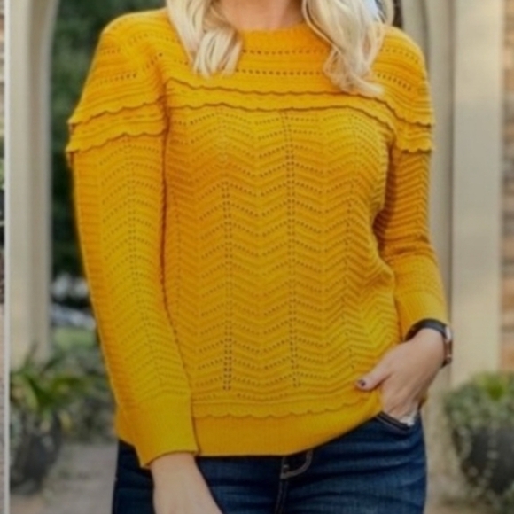 J. Crew Sweaters - J.Crew Yellow Knit Sweater Womens Soft Lightweight Pullover Womens Small